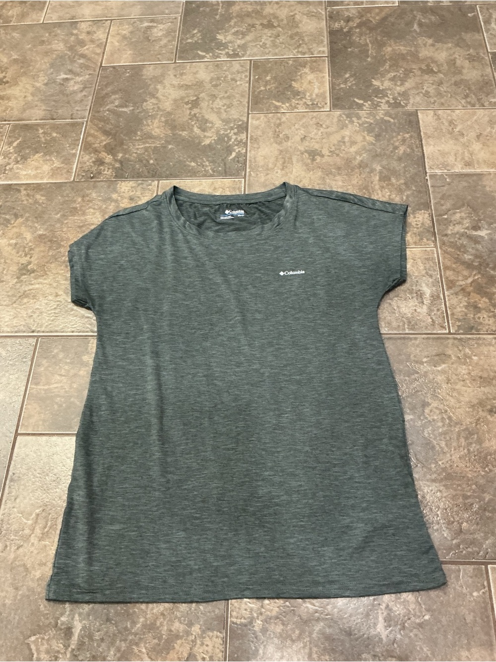 🥵 Columbia Gray Heather Performance Short Sleeve Tee